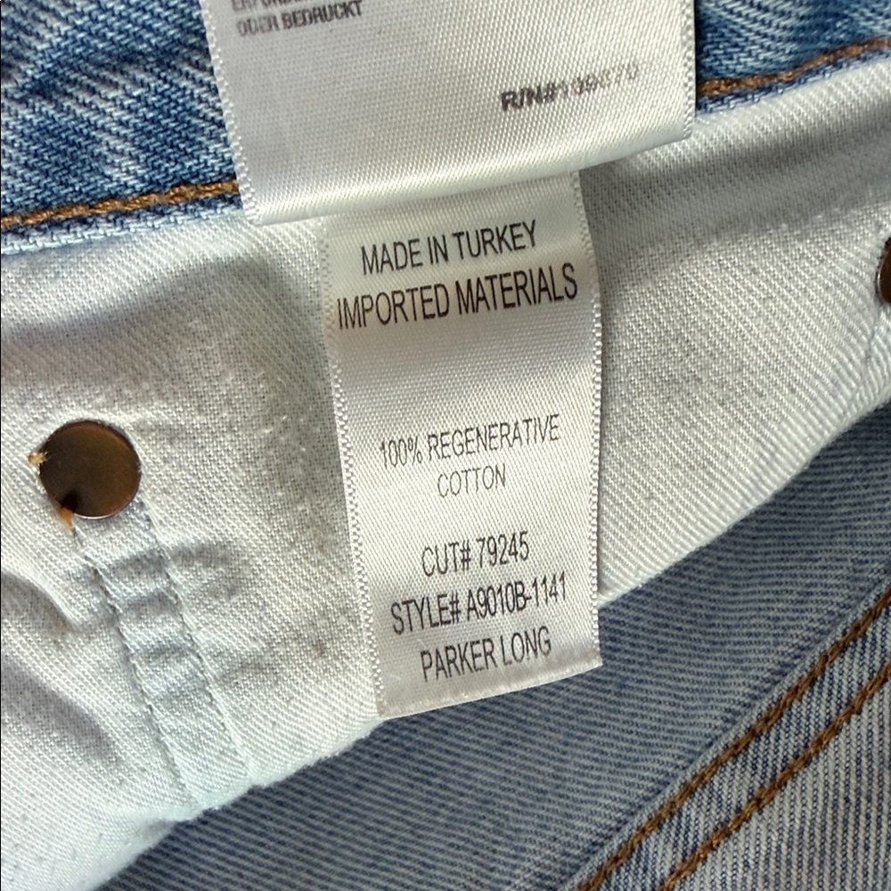 Agolde Parker (long) Light Blue Frayed Denim Shorts (31) - Picture 3 of 3